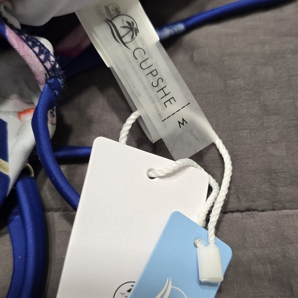 NWT Cupshe Blue Floral Strappy One Piece Swimsuit Women's Size Medium - Picture 9 of 10